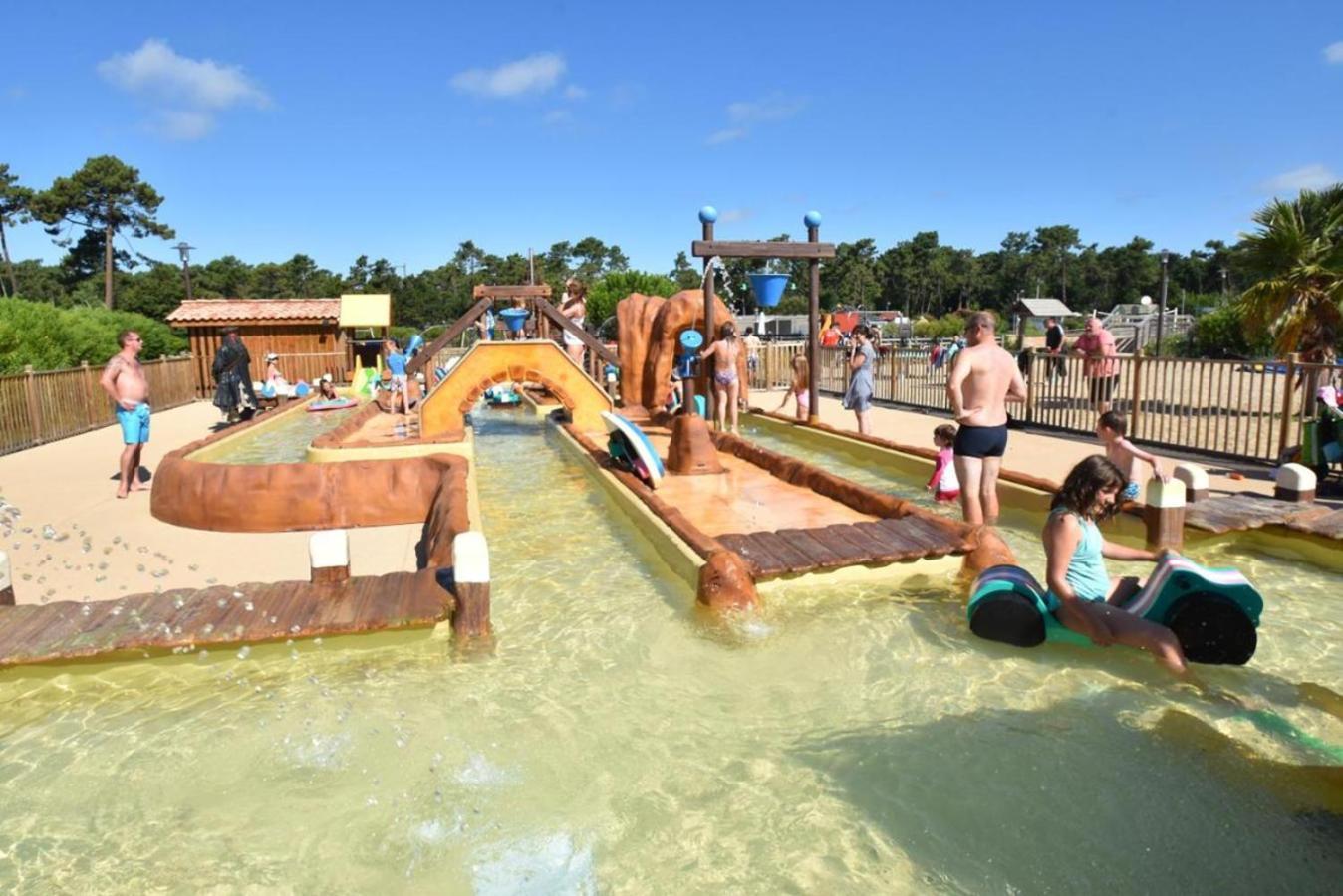 Mobil Home Tout Confort Camping Les Viviers Cap Ferret Lège-Cap-Ferret Kültér fotó